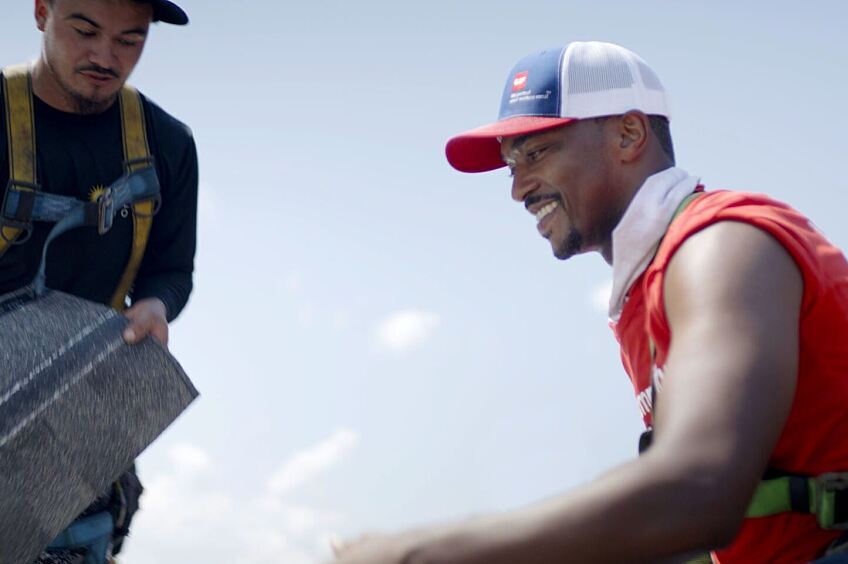 Anthony Mackie repairing roofs with GAF